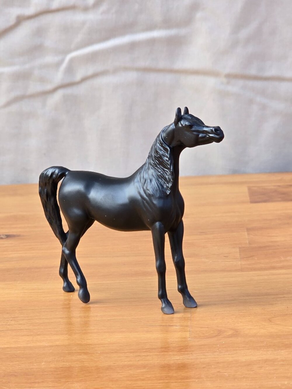 Breyer Stablemates Show Stance Arabian from B-SM-10258 (INV471)